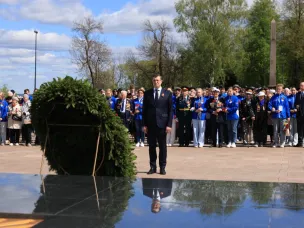 Глеб Никитин в День Победы почтил память павших героев у Вечного огня в Нижегородском кремле